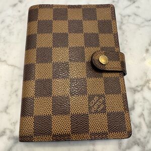 LV personal ring agenda.